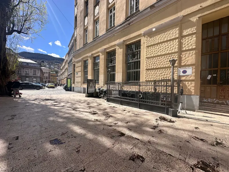 Poslovni prostor zgrada Svjetlost 145m2