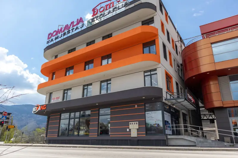 Poslovni prostor 700m2 Ilidža